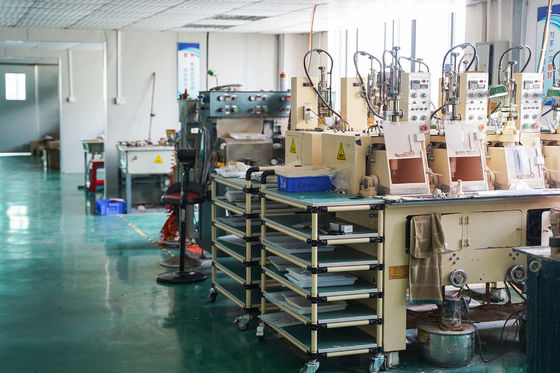 الجملة مصنع مخصص العالمي كاميرا تكبير التركيز عدسة موازاة الليزر